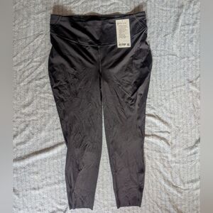NWT Lululemon Base Pace HR Tight 25"